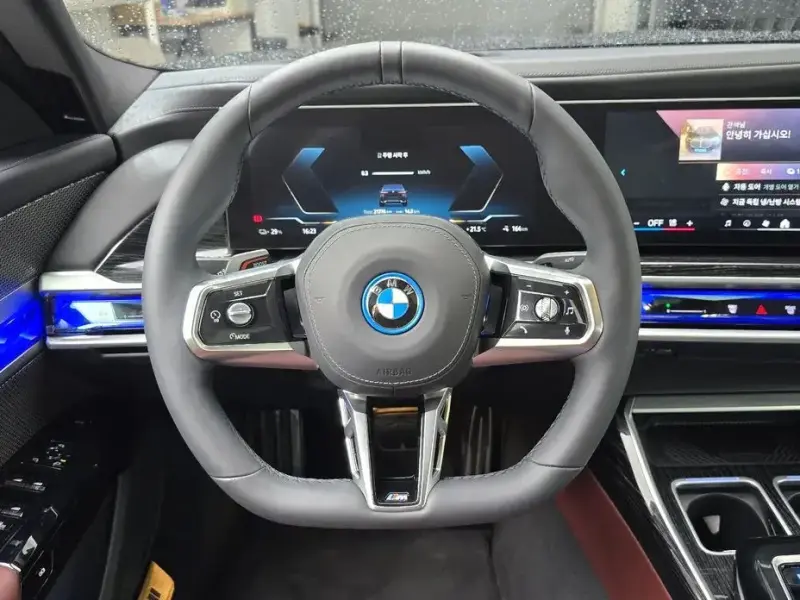 2025 BMW i7 с пробегом 21 776 км