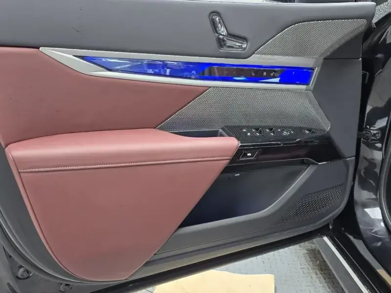 2025 BMW i7 с пробегом 21 776 км