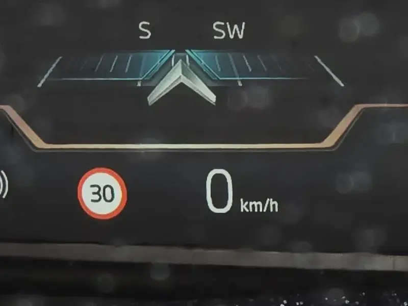 2025 BMW i7 с пробегом 21 776 км