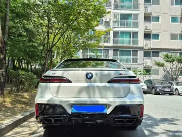2023 BMW i7 с пробегом 25 200 км