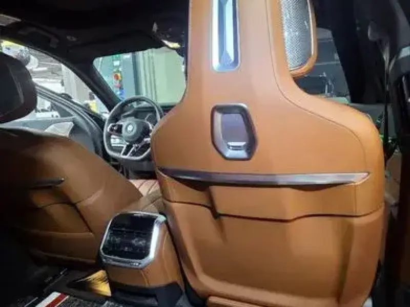 2023 BMW i7 с пробегом 35 550 км