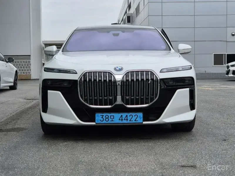 2024 BMW i7 с пробегом 24 934 км