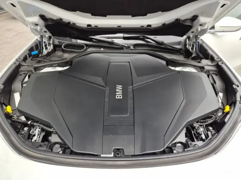 2024 BMW i7 с пробегом 24 934 км