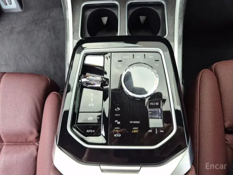 2024 BMW i7 с пробегом 24 934 км