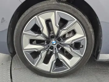 2023 BMW i7 с пробегом 54 879 км