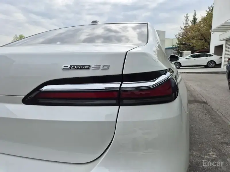 2024 BMW i7 с пробегом 24 934 км