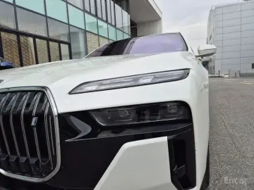 2024 BMW i7 с пробегом 24 934 км