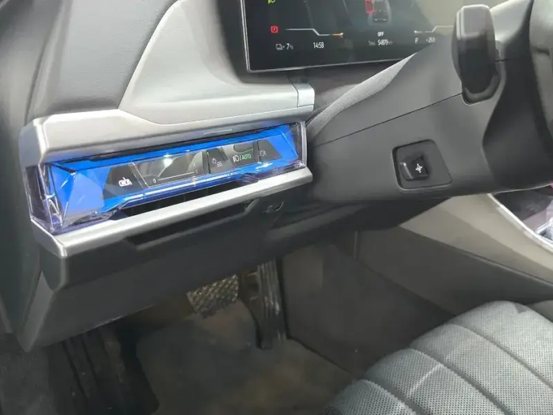 2023 BMW i7 с пробегом 54 879 км