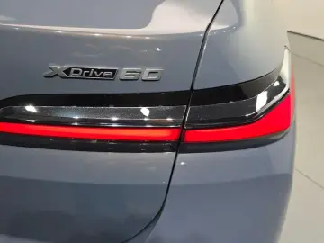 2023 BMW i7 с пробегом 54 879 км