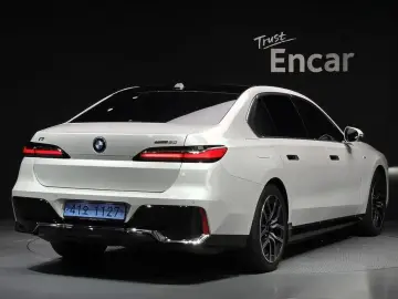 2024 BMW i7 с пробегом 26 587 км