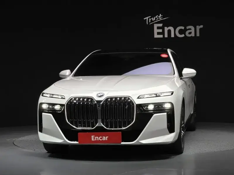 2024 BMW i7 с пробегом 26 587 км