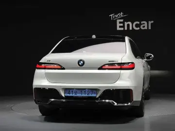 2024 BMW i7 с пробегом 26 587 км