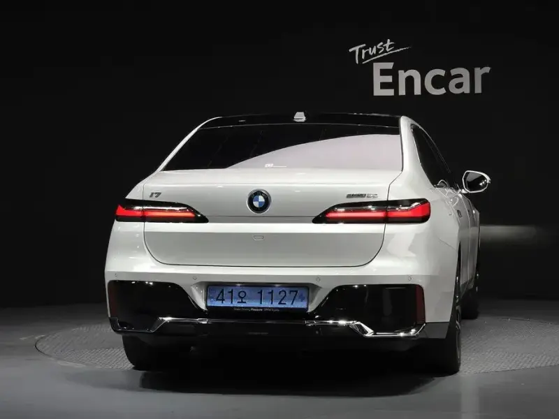 2024 BMW i7 с пробегом 26 587 км
