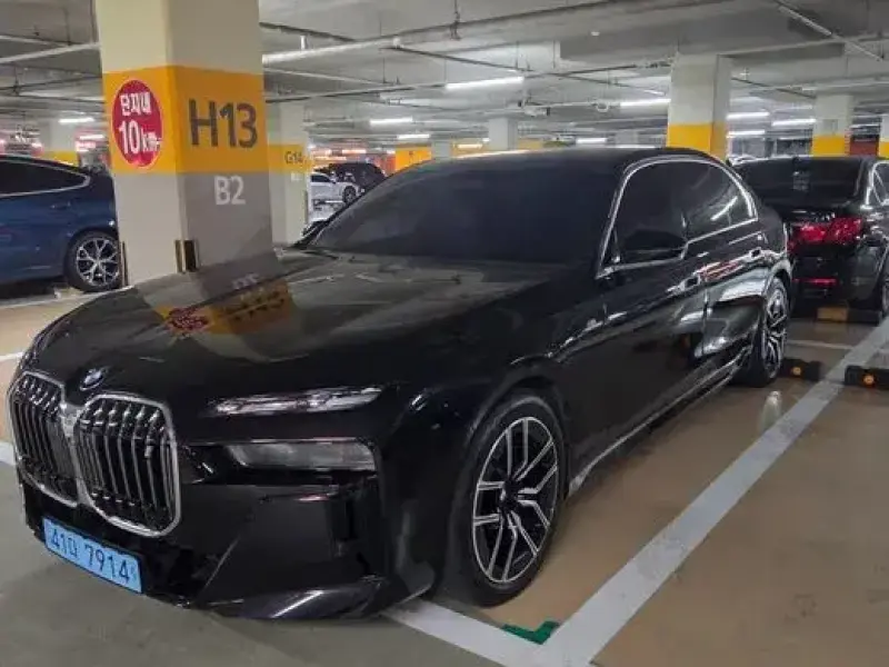 2024 BMW i7 с пробегом 26 471 км
