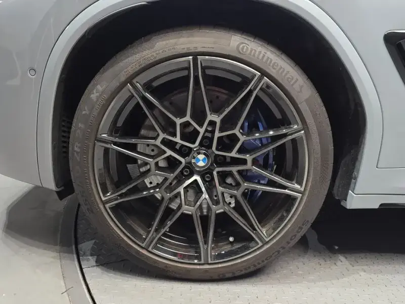 2024 BMW X5 M с пробегом 4 141 км