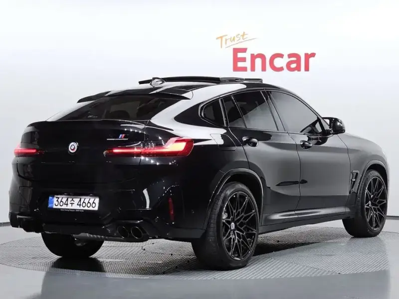 2023 BMW X5 M с пробегом 18 395 км