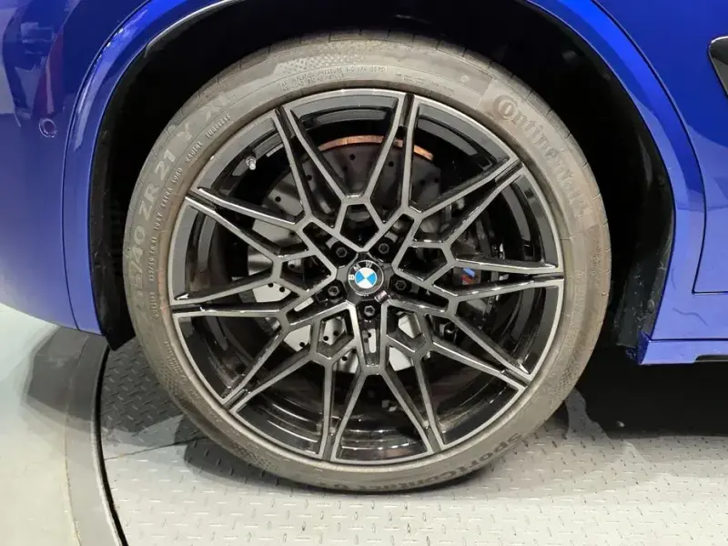 2025 BMW X5 M с пробегом 4 498 км