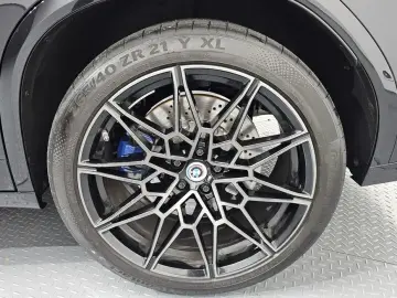 2023 BMW X5 M с пробегом 18 395 км