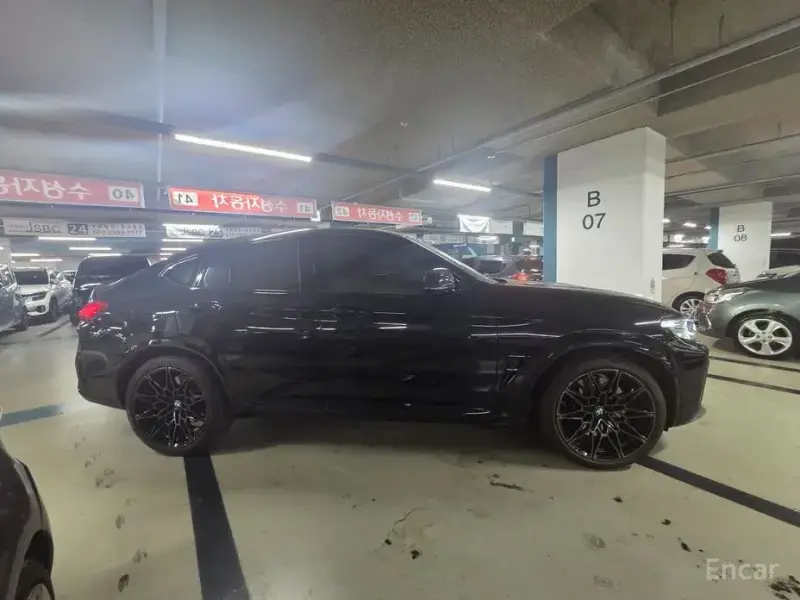 2025 BMW X5 M с пробегом 4 800 км