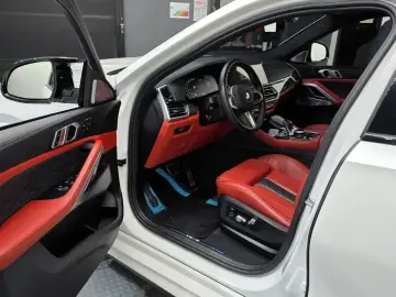 2023 BMW X6 M с пробегом 45 377 км