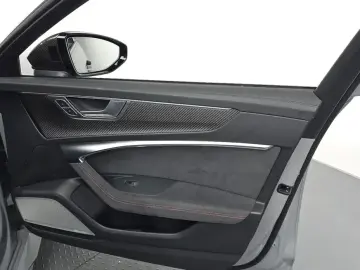 2025 Audi RS 6 с пробегом 2 645 км