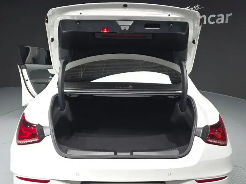 2020 Mercedes-Benz CLA с пробегом 33 110 км