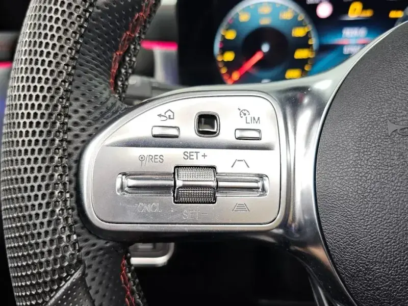 2023 Mercedes-Benz CLA с пробегом 37 501 км