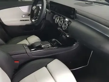 2020 Mercedes-Benz CLA с пробегом 33 999 км