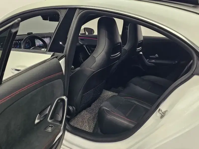 2022 Mercedes-Benz CLA с пробегом 35 944 км