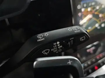 2021 Audi e-tron с пробегом 65 216 км