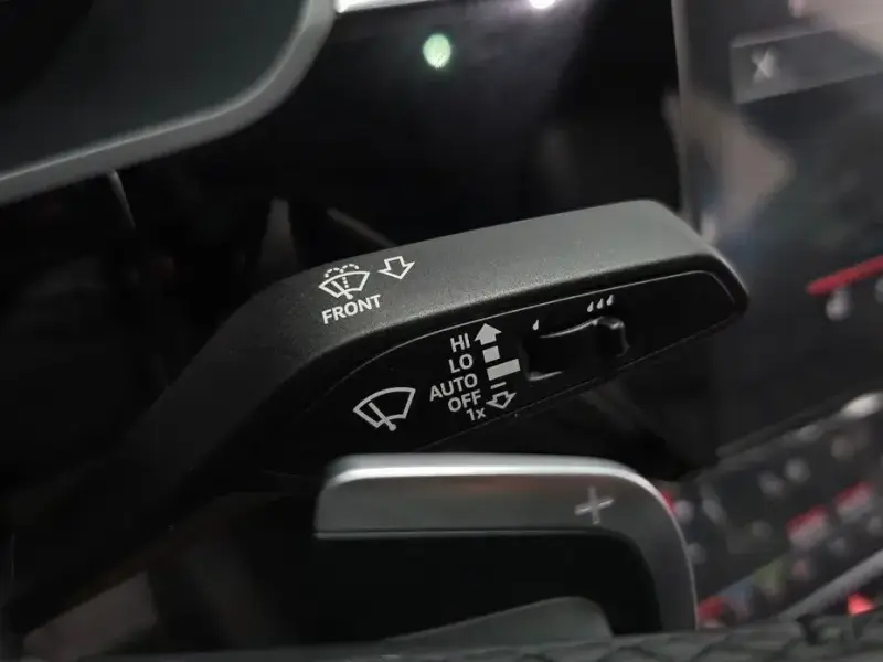 2022 Audi e-tron с пробегом 67 769 км