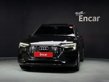 2023 Audi e-tron с пробегом 42 173 км