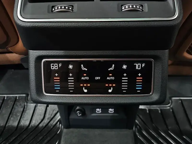 2021 Audi e-tron с пробегом 56 501 км