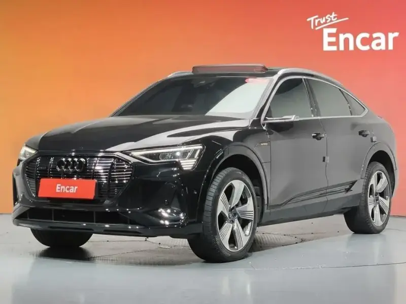 2023 Audi e-tron с пробегом 31 343 км