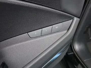 2023 Audi e-tron с пробегом 31 343 км