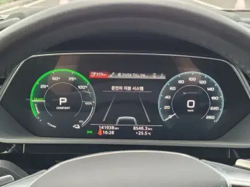 2020 Audi e-tron с пробегом 142 000 км
