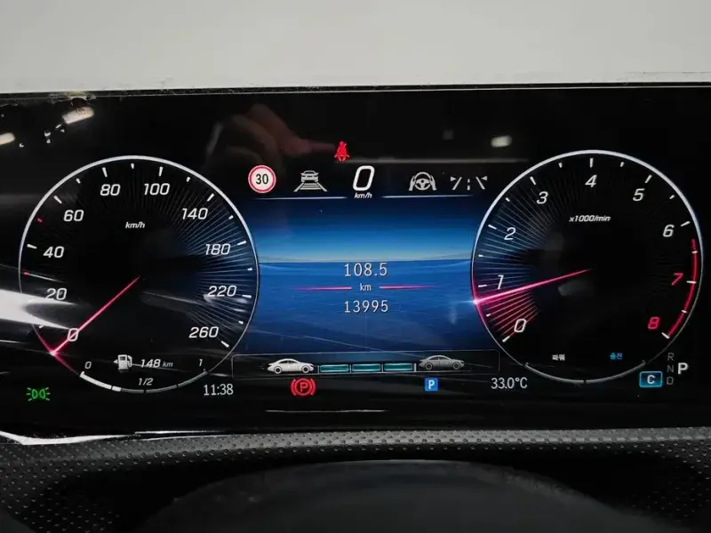 2025 Mercedes-Benz CLA с пробегом 13 995 км