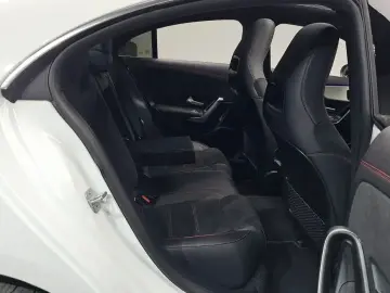 2025 Mercedes-Benz CLA с пробегом 13 995 км