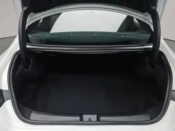 2025 Mercedes-Benz CLA с пробегом 13 995 км