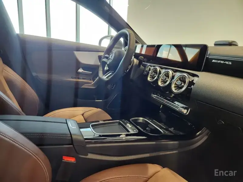 2025 Mercedes-Benz CLA с пробегом 120 км