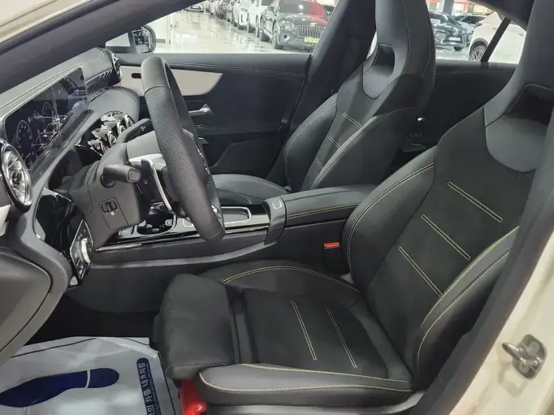 2025 Mercedes-Benz CLA с пробегом 400 км
