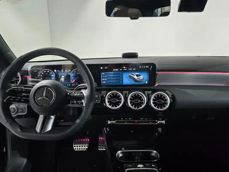 2025 Mercedes-Benz CLA с пробегом 3 773 км