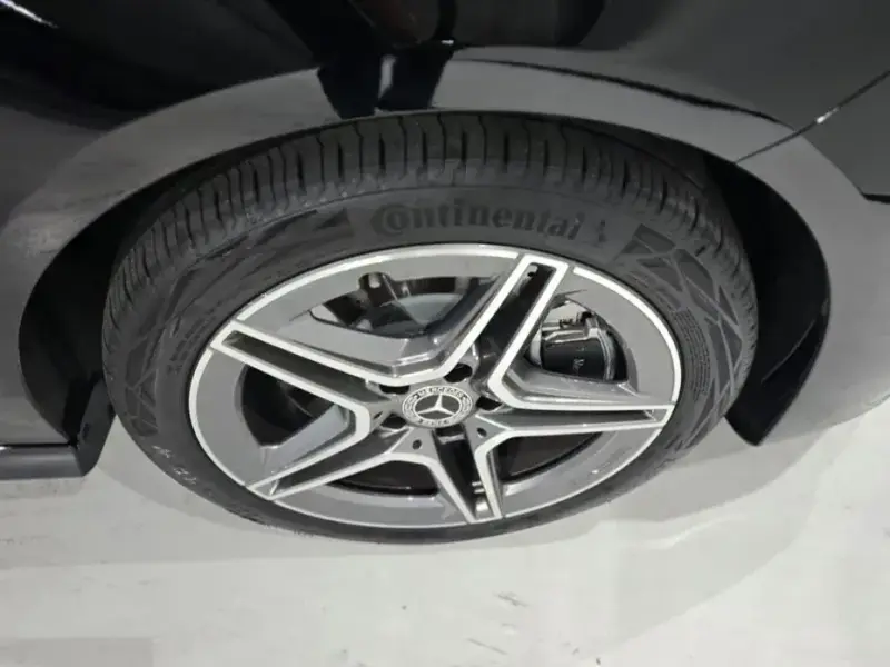 2025 Mercedes-Benz CLA с пробегом 596 км