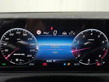 2025 Mercedes-Benz CLA с пробегом 2 585 км