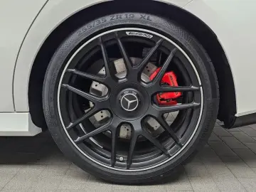 2025 Mercedes-Benz CLA с пробегом 2 585 км