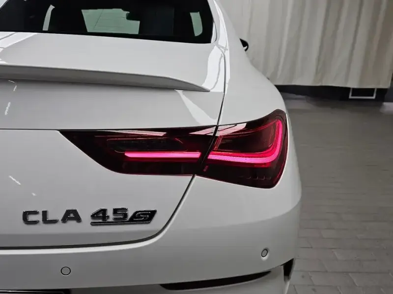 2025 Mercedes-Benz CLA с пробегом 2 585 км