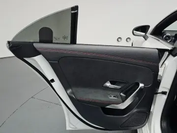 2025 Mercedes-Benz CLA с пробегом 13 995 км