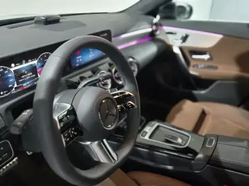 2025 Mercedes-Benz CLA с пробегом 596 км