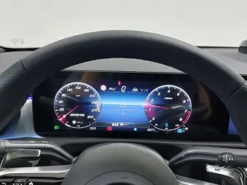 2025 Mercedes-Benz CLA с пробегом 15 км