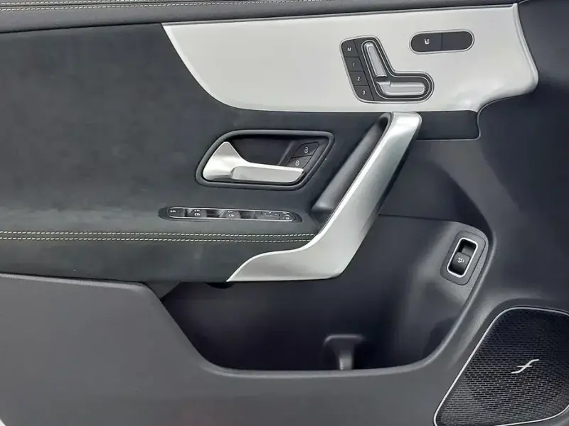 2025 Mercedes-Benz CLA с пробегом 15 км
